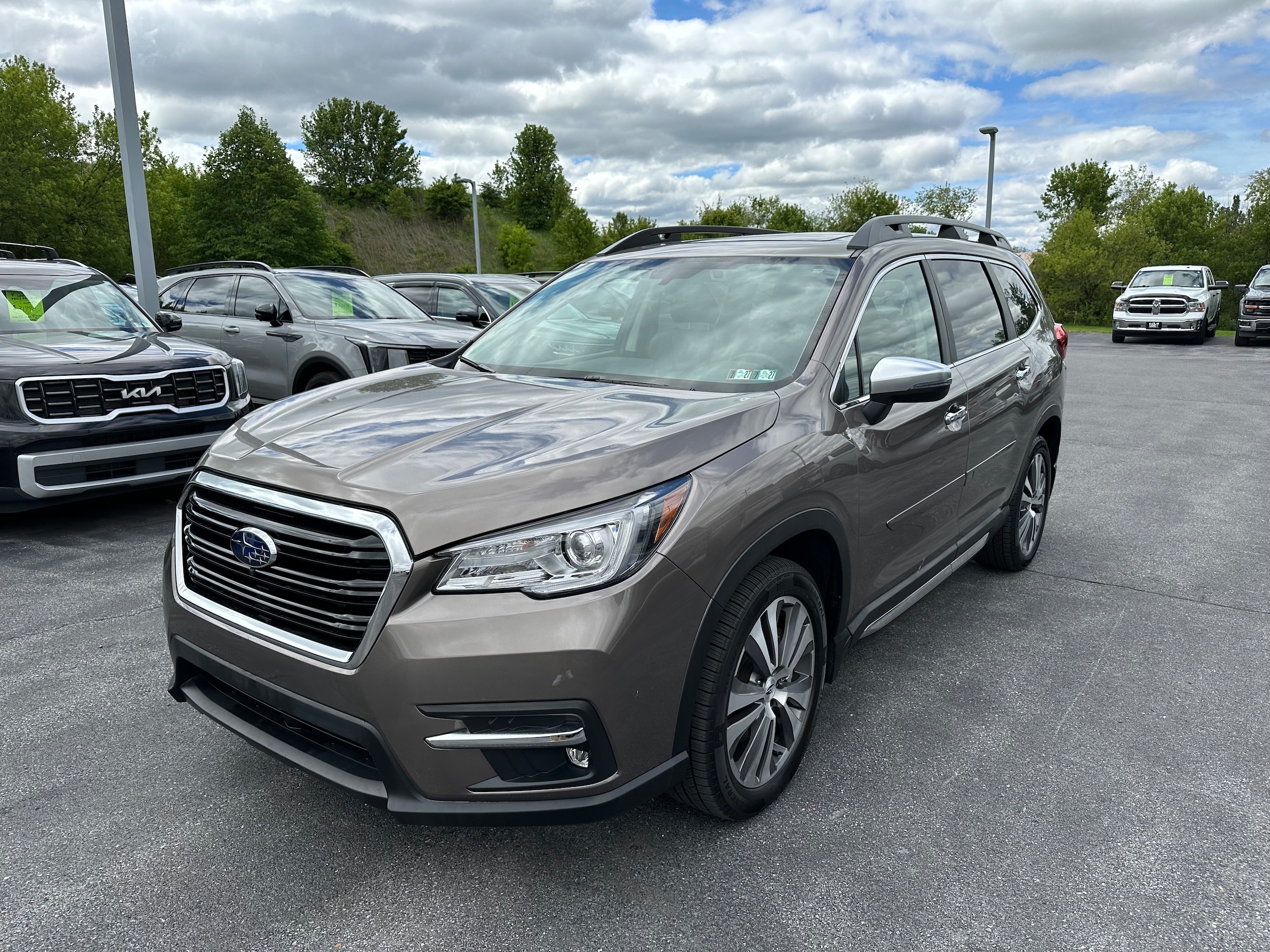 2021 Subaru Ascent Touring's photo