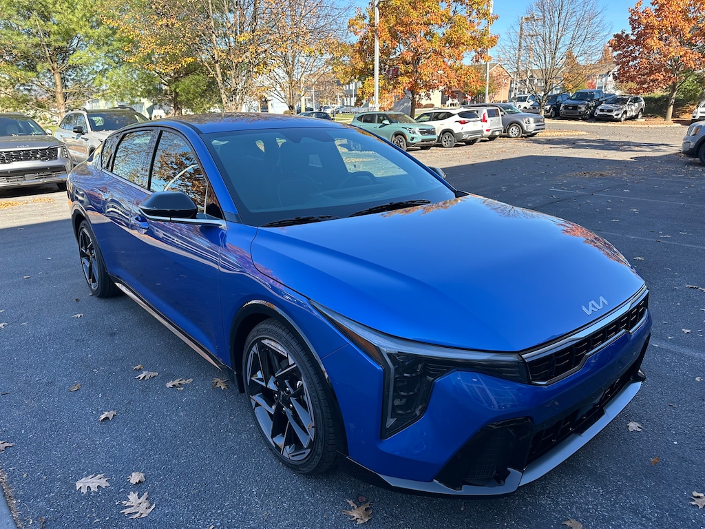 New 2025 Kia K4 GT-Line Sedan