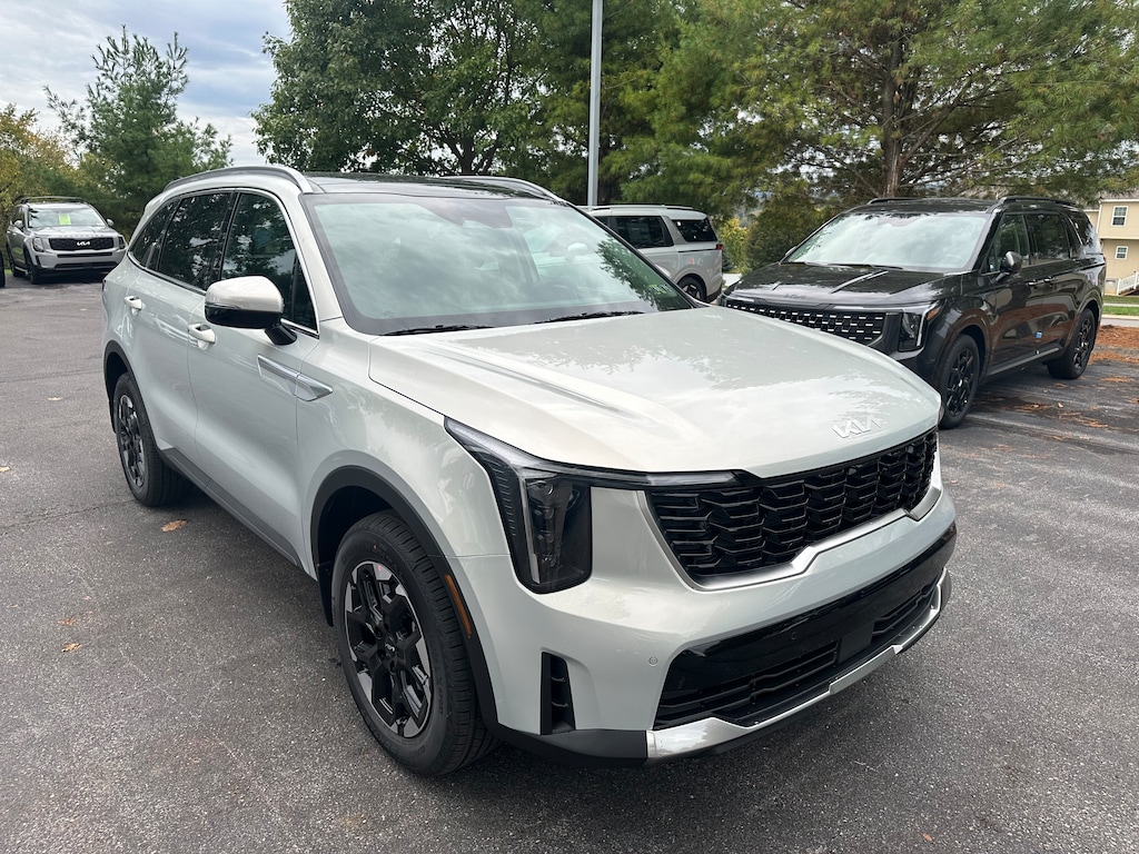 New 2026 Kia Sorento S SUV