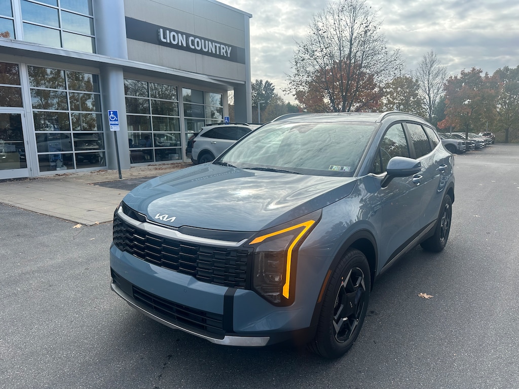 New 2026 Kia Sportage Hybrid EX SUV