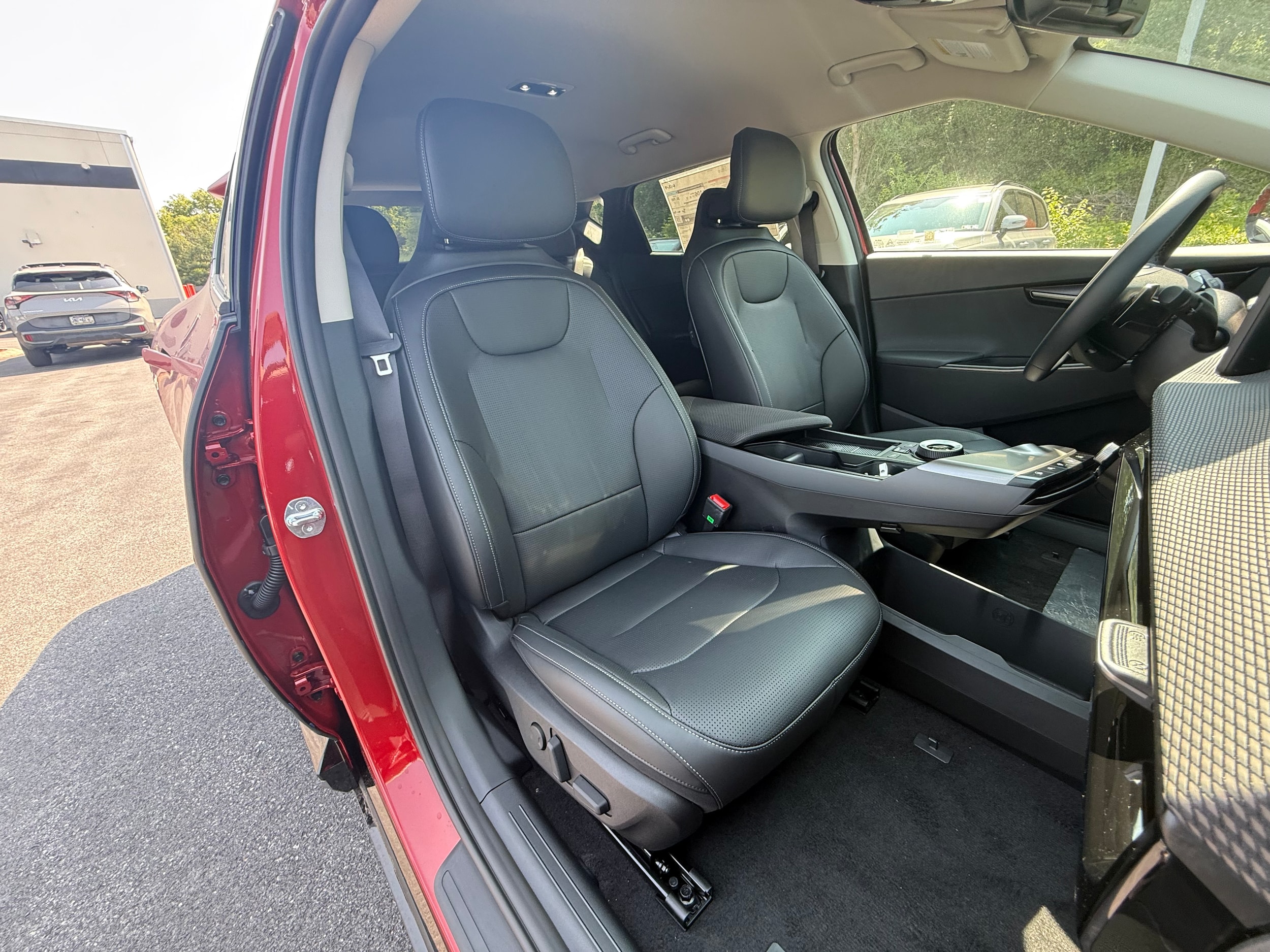 2025 Kia EV6 Wind - Photo 15