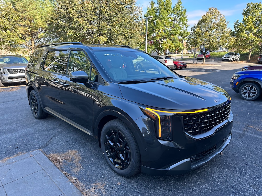 New 2026 Kia Carnival Hybrid SX Van Passenger Van