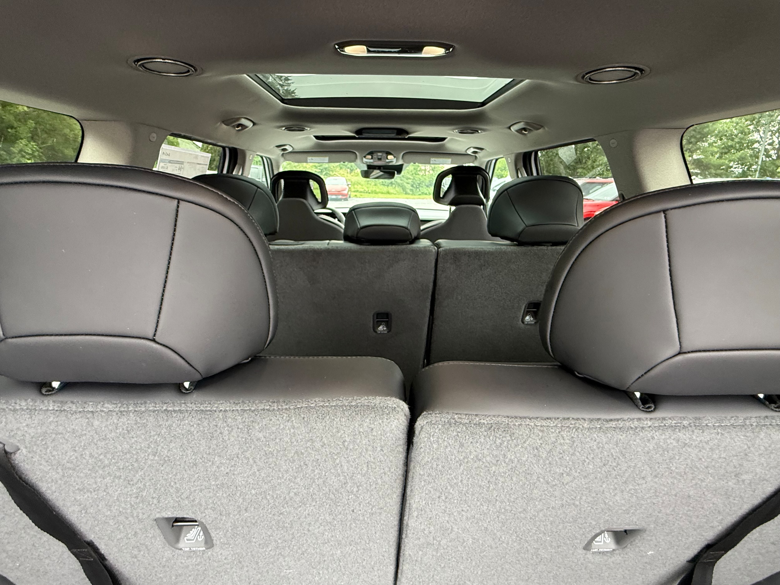 2026 Kia EV9 Wind - Photo 12