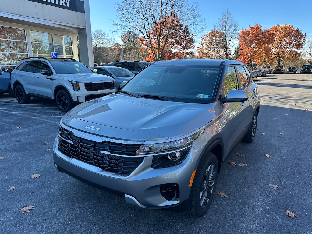 New 2026 Kia Seltos LX SUV