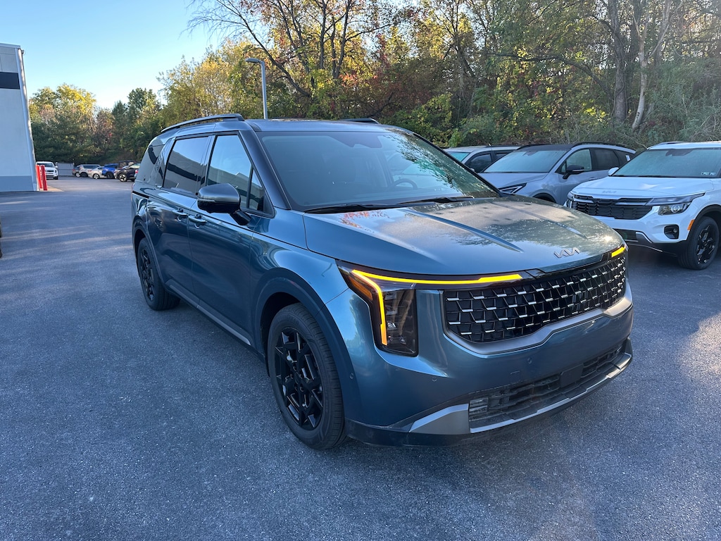 New 2026 Kia Carnival Hybrid SX Van Passenger Van