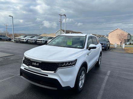 Pre-Owned Featured 2023 Kia Sorento LX SUV for sale near you in State College, PA