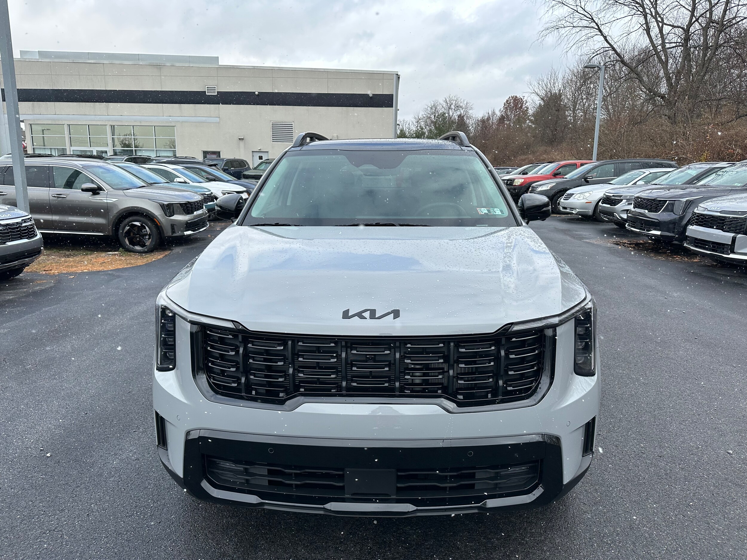 2026 Kia Sorento X-Line SX photo 2