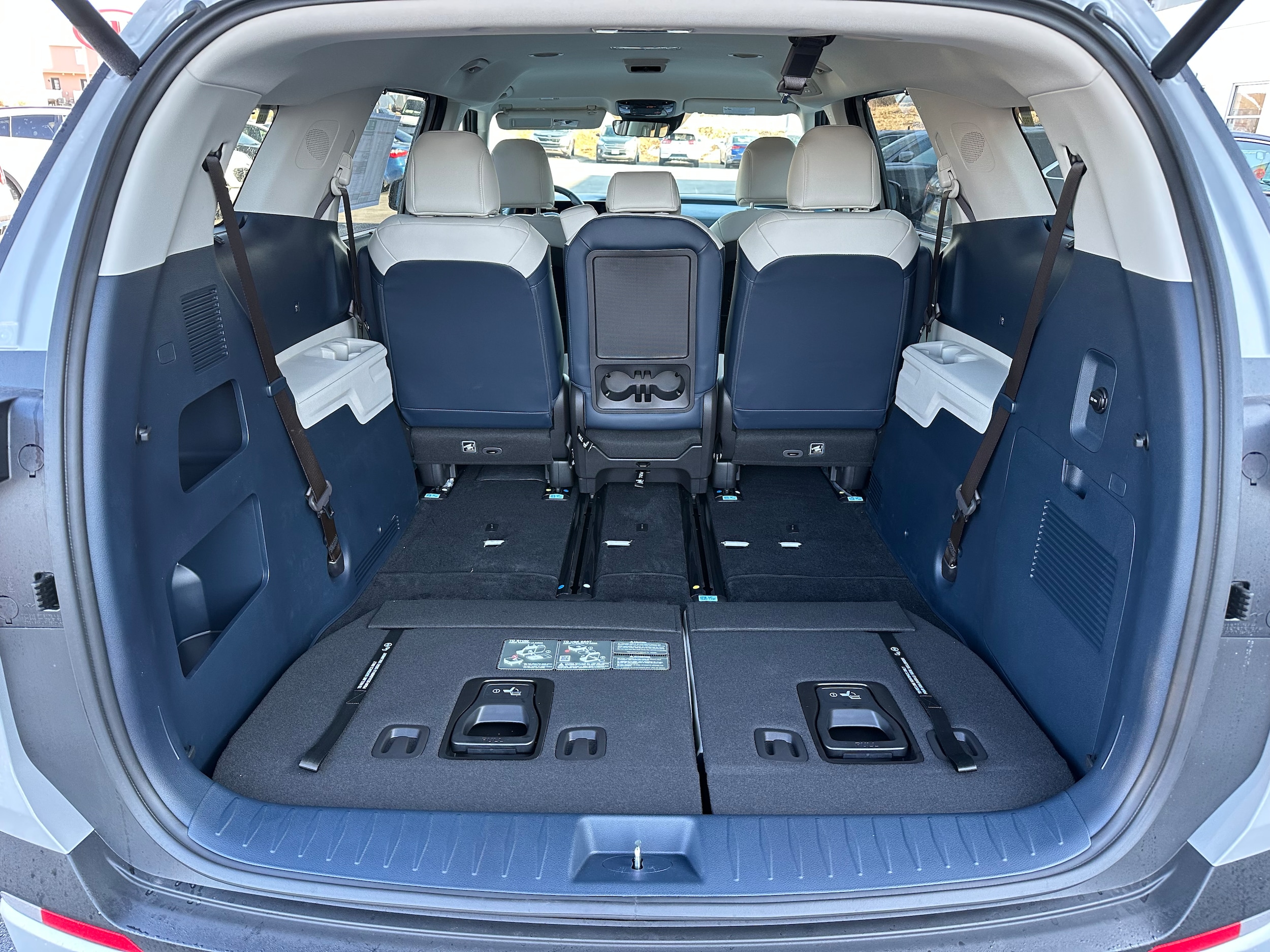 2026 Kia Carnival EX - Photo 11