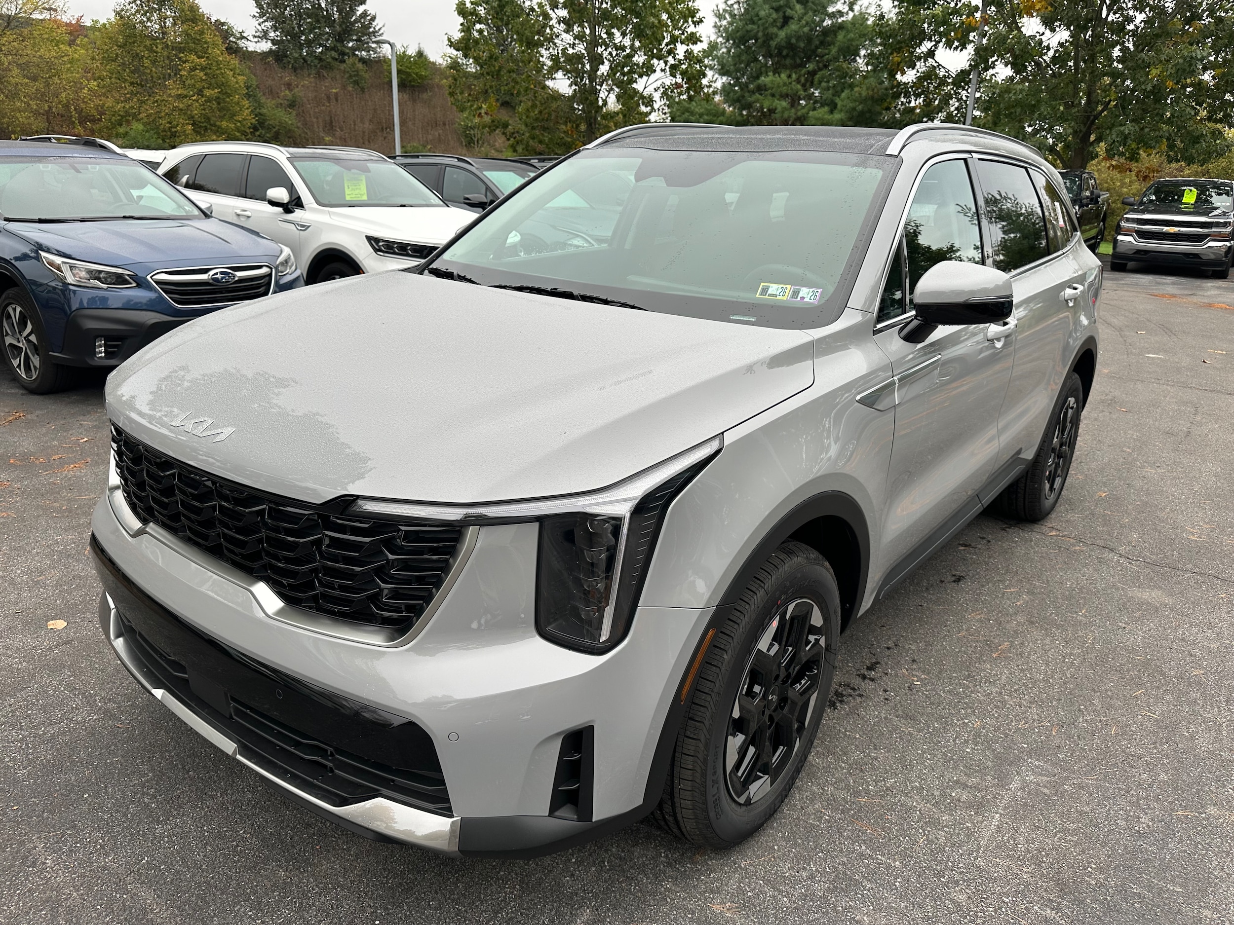 2026 Kia Sorento S's photo