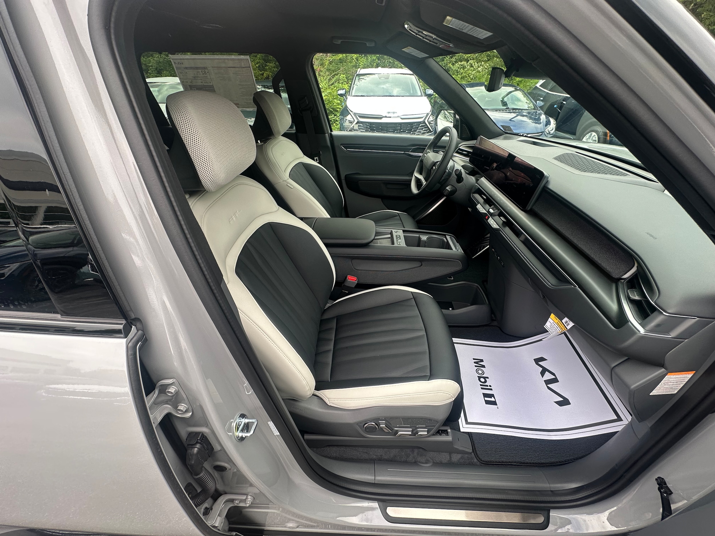 2026 Kia EV9 GT-Line - Photo 22