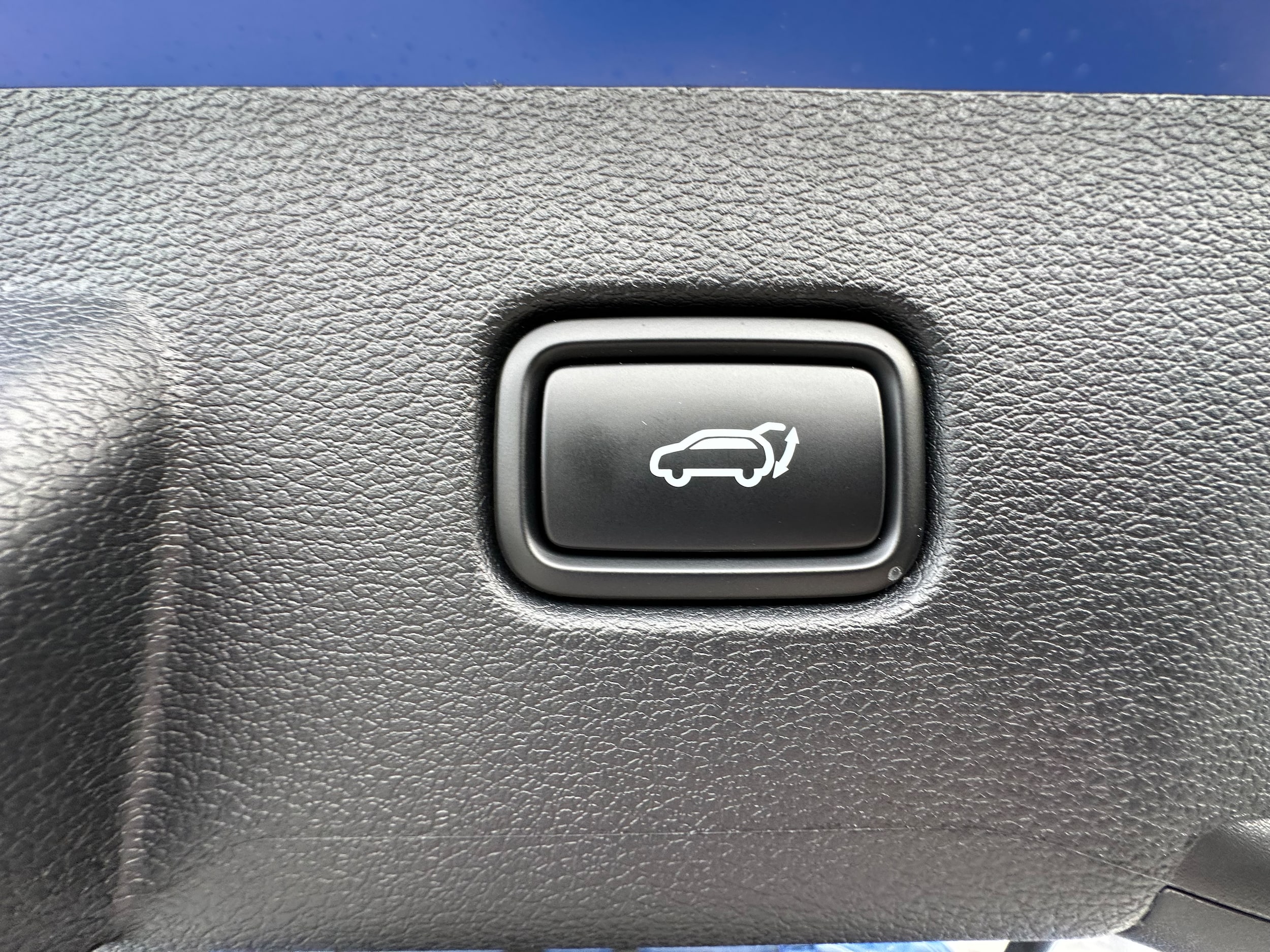 2026 Kia Sportage EX - Photo 11