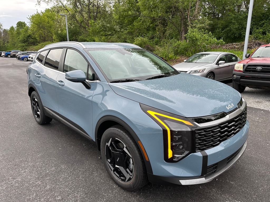 New 2026 Kia Sportage Hybrid SUV