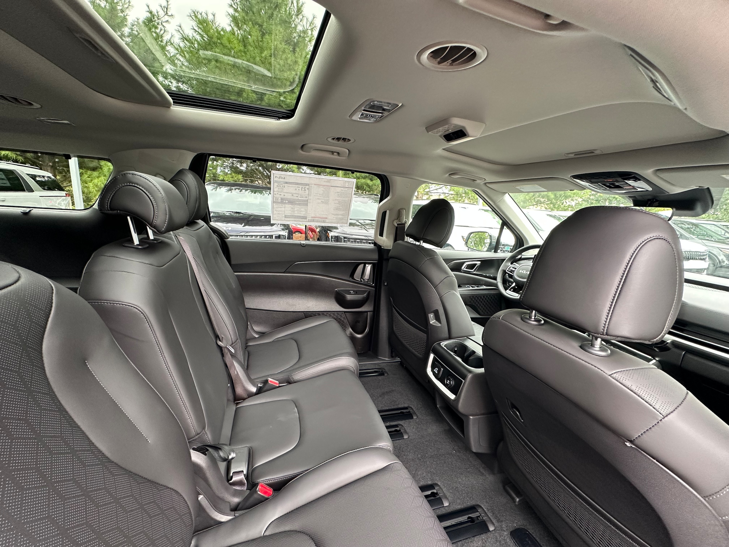 2026 Kia Carnival SX - Photo 17