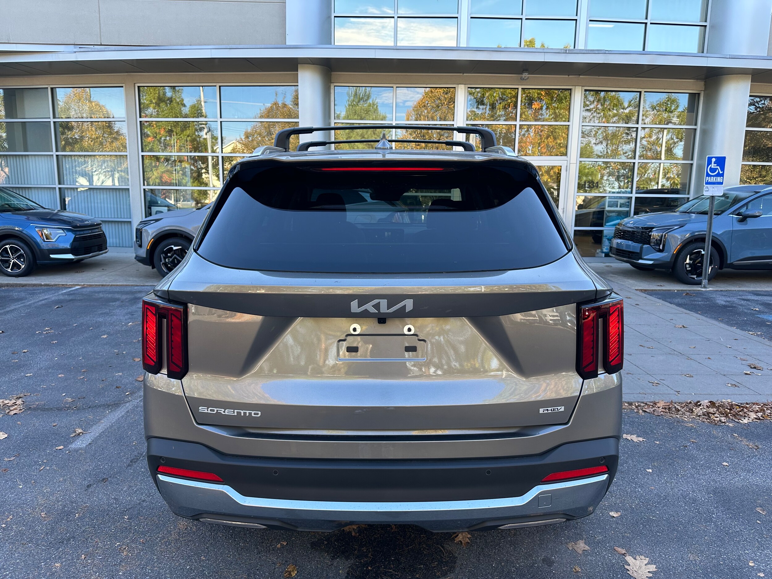 2026 Kia Sorento EX PHEV - Photo 6