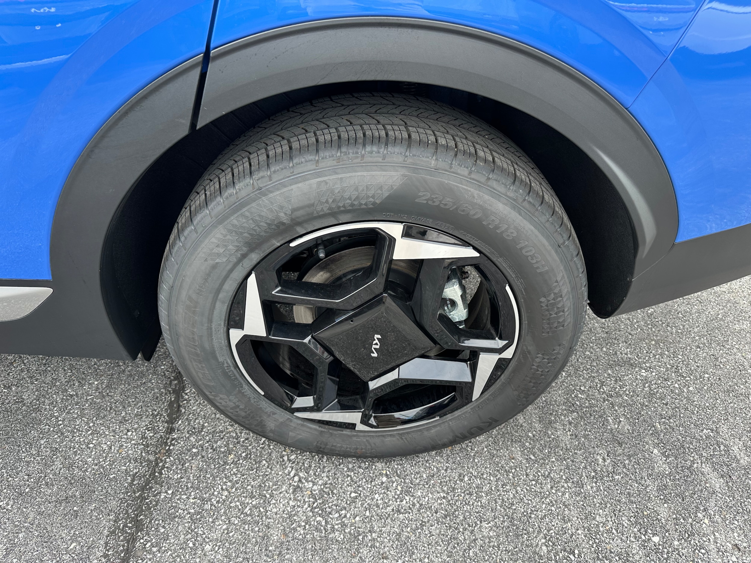2026 Kia Sportage EX - Photo 8