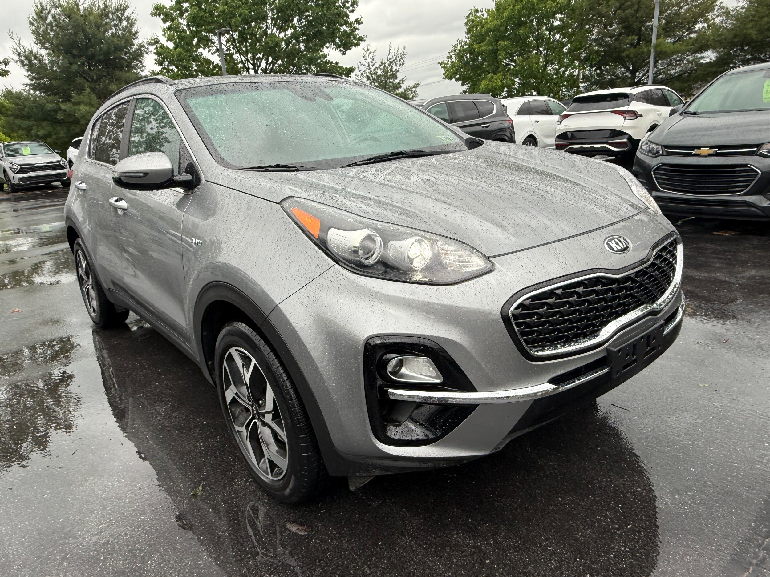 2022 Kia Sportage EX photo 3
