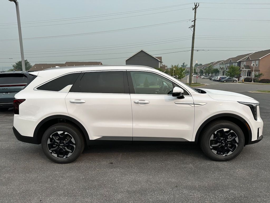 New 2026 Kia Sorento S SUV
