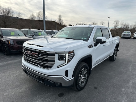 2025 GMC Sierra 1500 SLT Truck Crew Cab