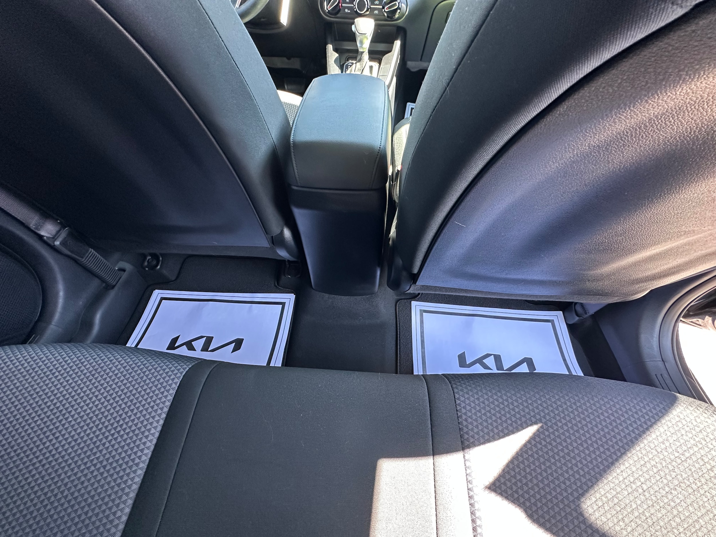 2023 Kia Soul LX - Photo 14
