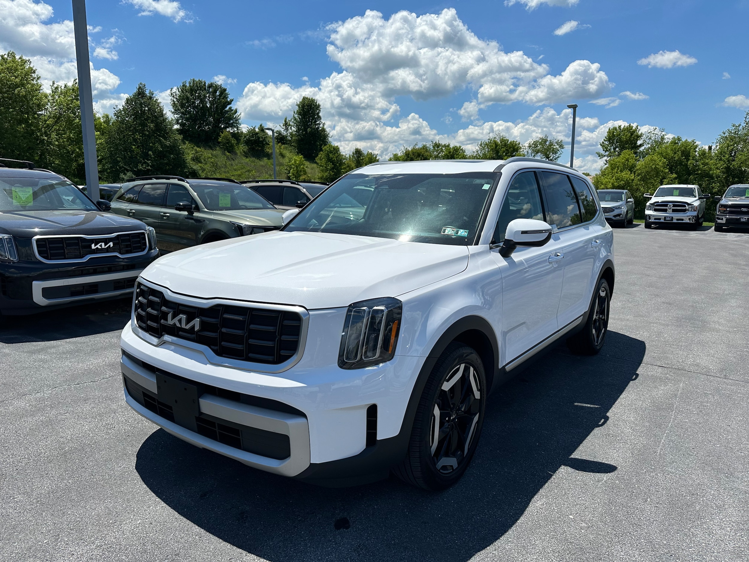 2024 Kia Telluride S AWD's photo