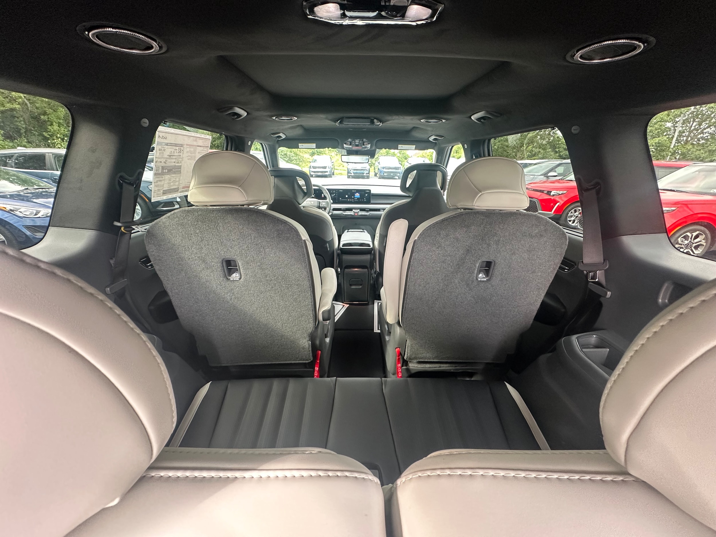 2026 Kia EV9 GT-Line - Photo 13