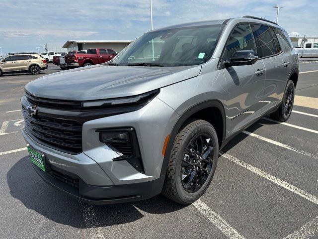 2026 Chevrolet Traverse photo 3