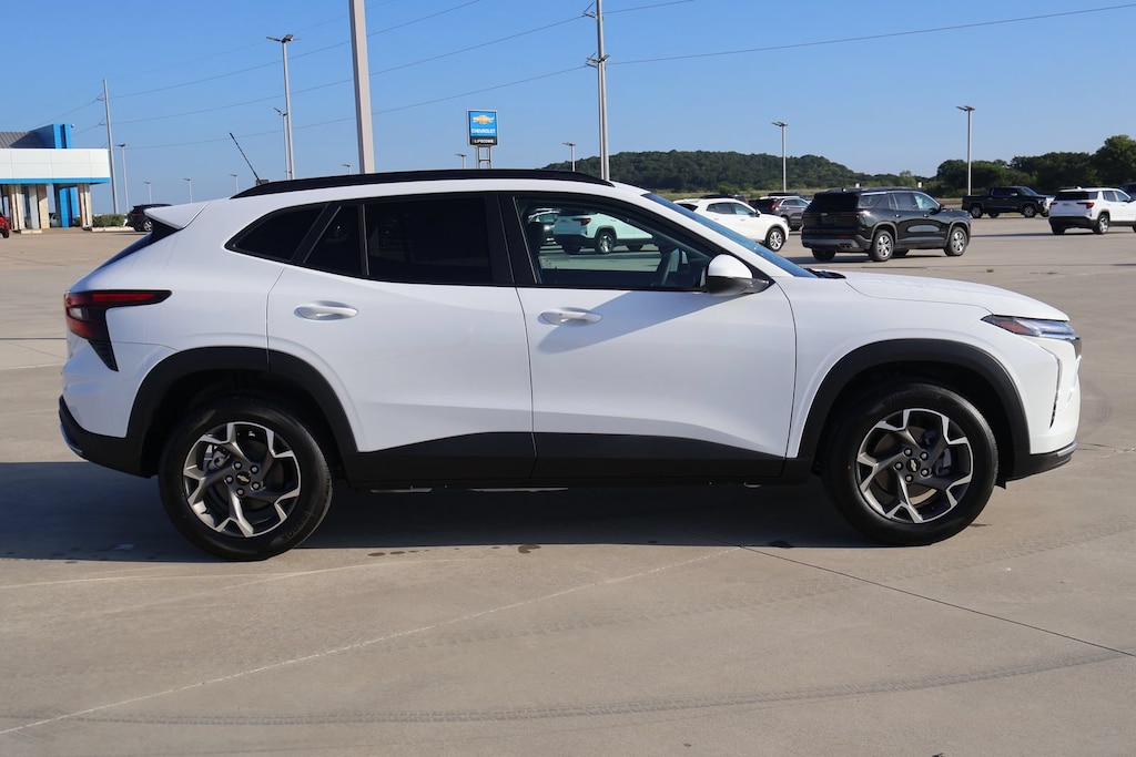 New 2026 Chevrolet Trax LT SUV