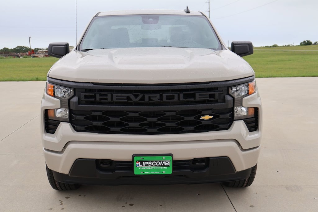 New 2026 Chevrolet Silverado 1500 Custom Truck