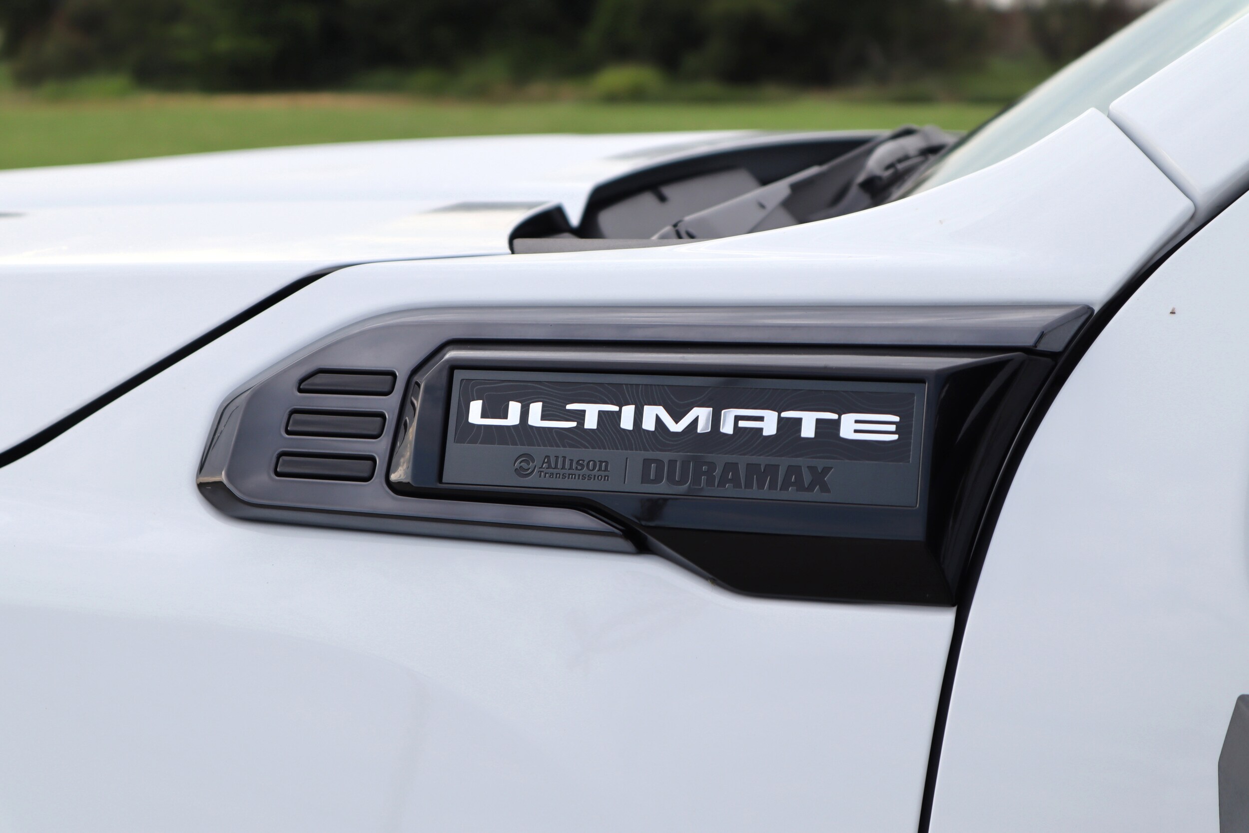 2024 Gmc Sierra 2500 HD Denali Ultimate photo 3
