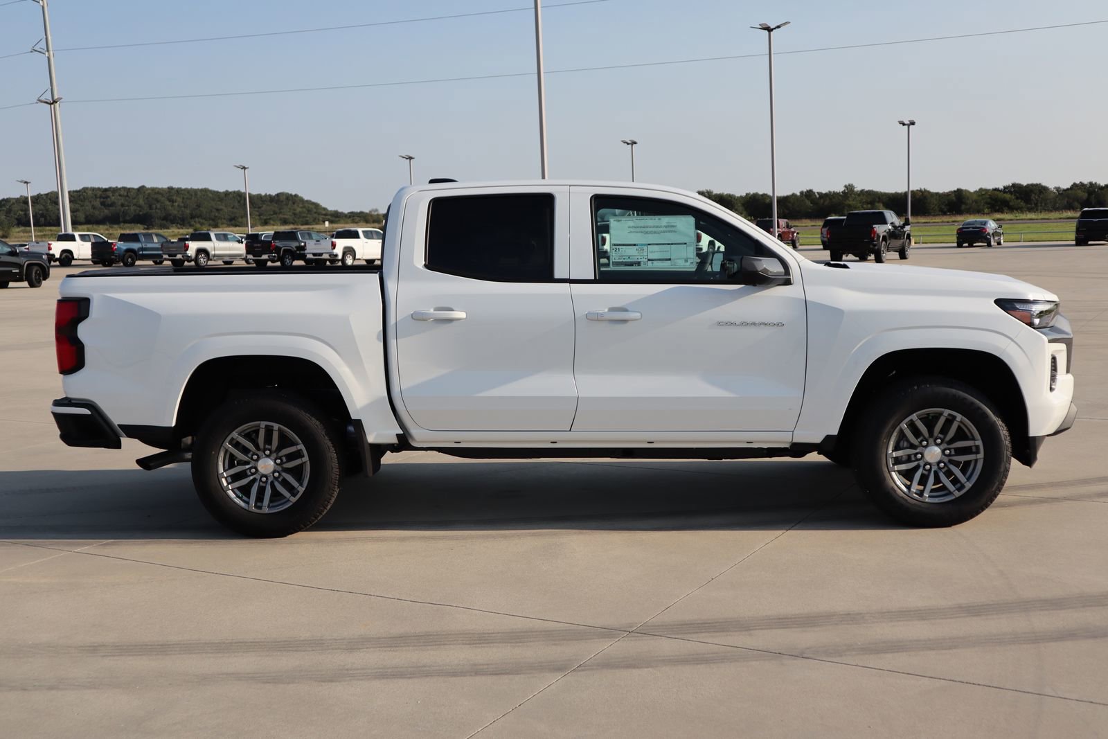 2026 Chevrolet Colorado LT photo 3