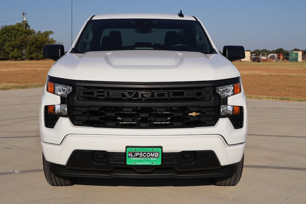 New 2026 Chevrolet Silverado 1500 Custom Truck