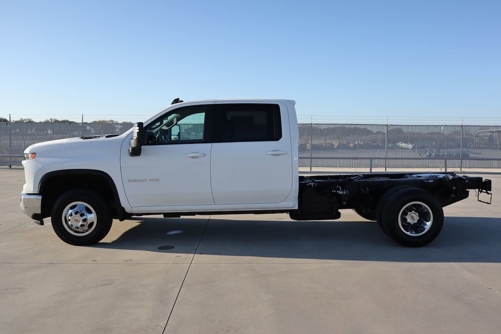 Used 2024 Chevrolet Silverado 3500 HD Chassis Cab LT Chassis Cab Truck