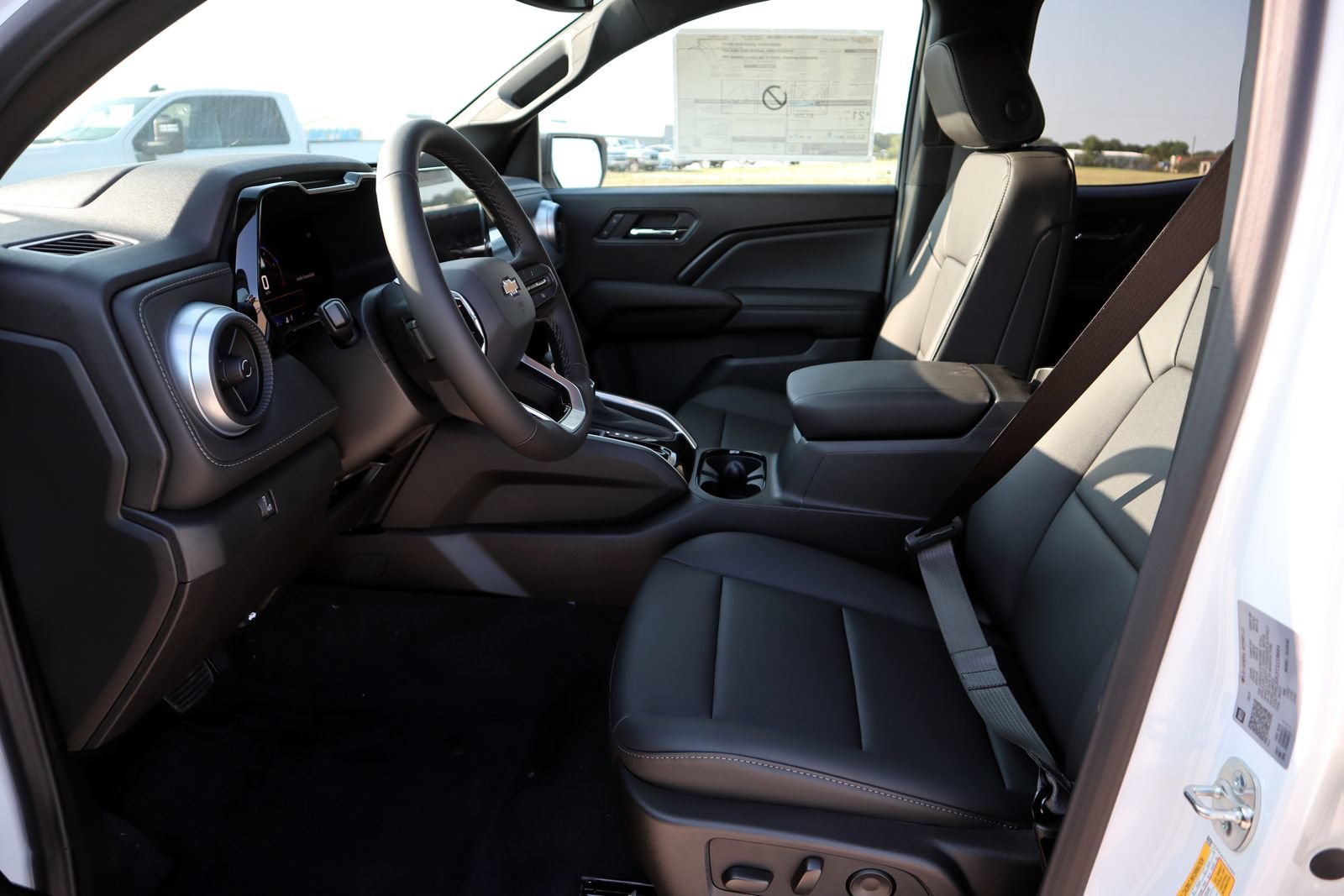2026 Chevrolet Colorado LT - Photo 10