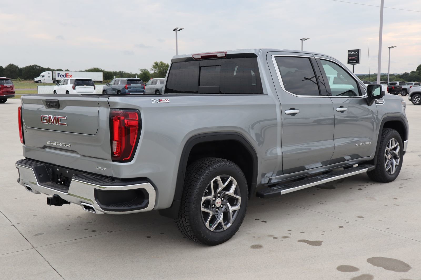 2026 Gmc Sierra 1500 SLT photo 4