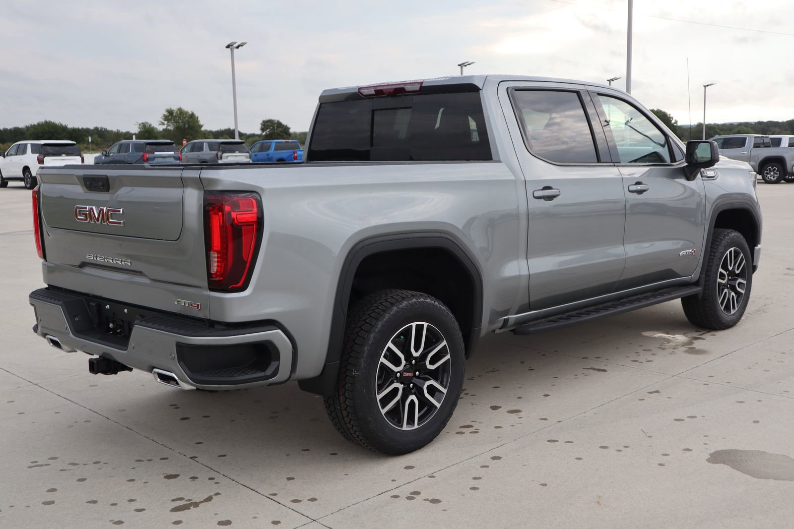 2026 Gmc Sierra 1500 AT4 photo 3