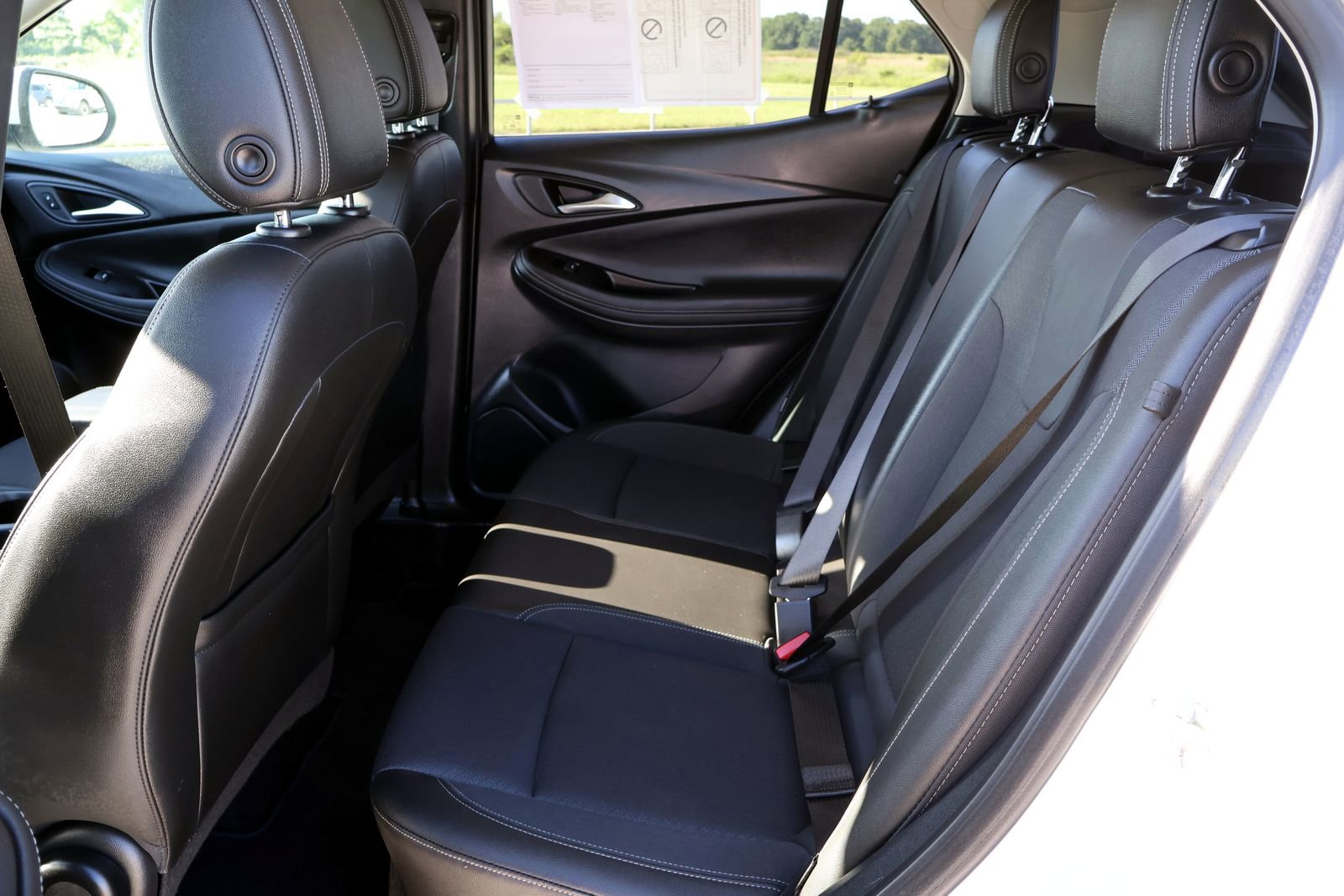 2025 Buick Encore GX Preferred - Photo 12