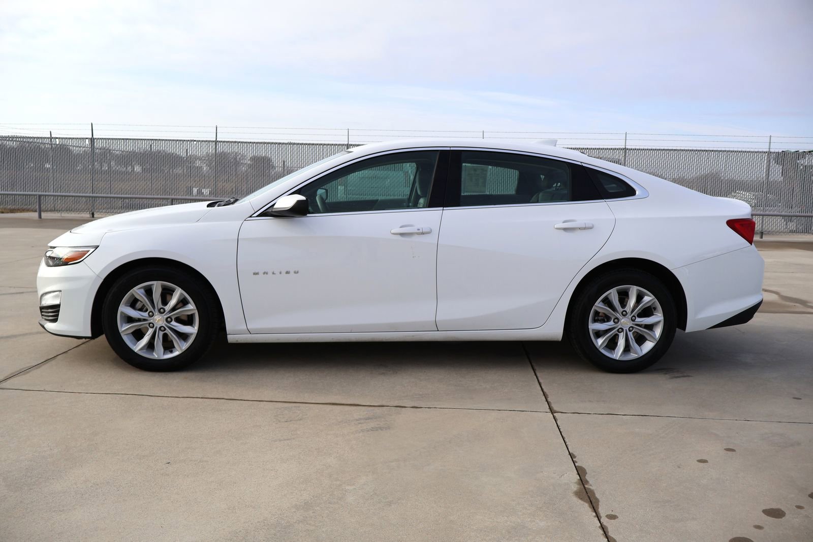 Used 2025 Chevrolet Malibu 1LT with VIN 1G1ZD5ST4SF110462 for sale in Bowie, TX