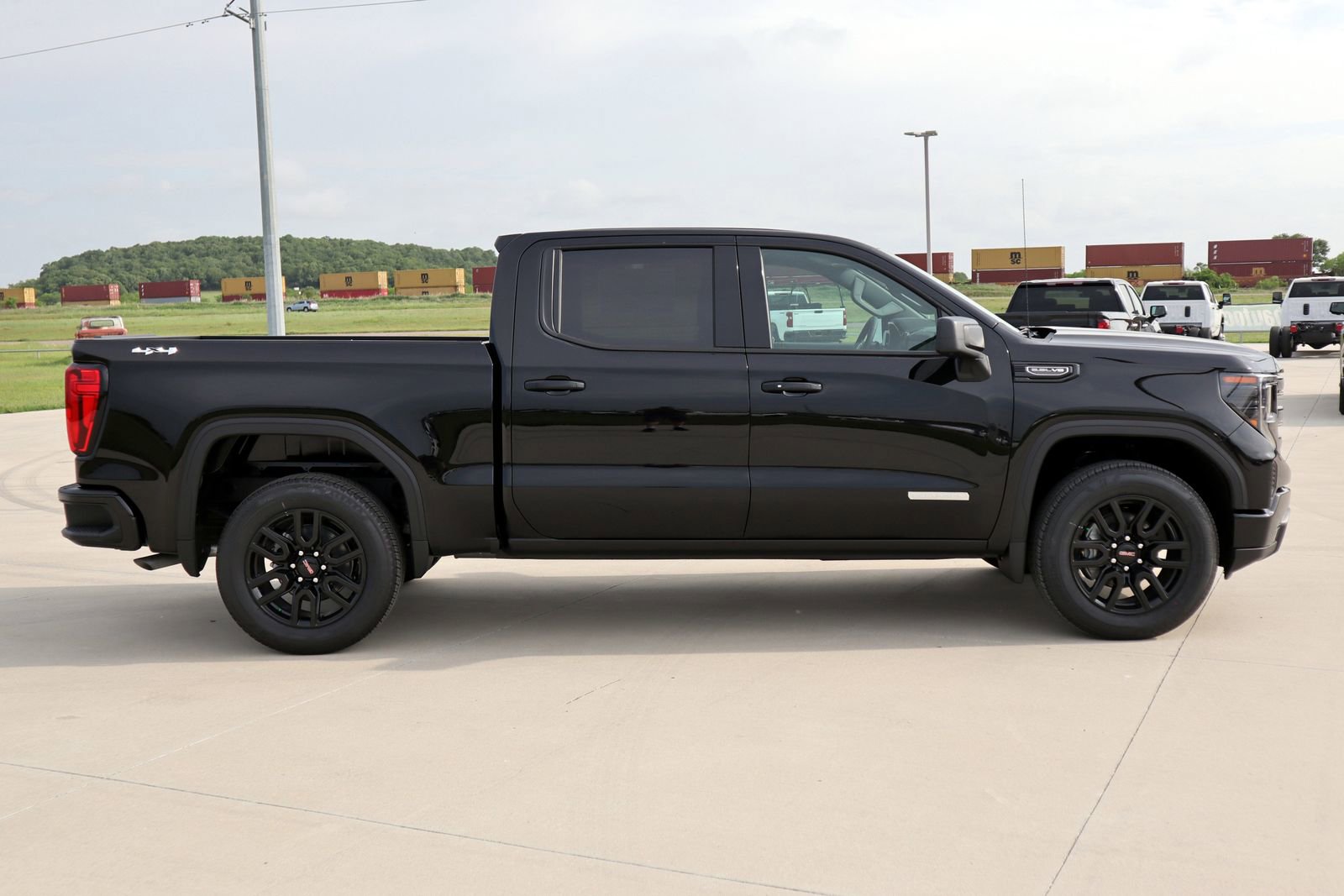 2025 Gmc Sierra 1500 Elevation photo 3