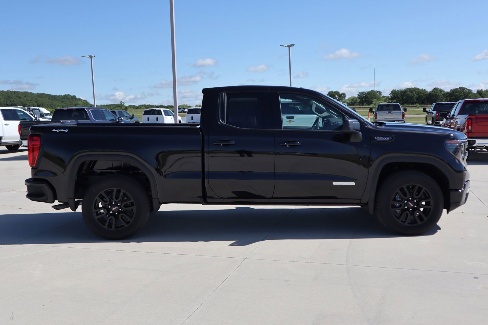 2025 Gmc Sierra 1500 Elevation photo 3