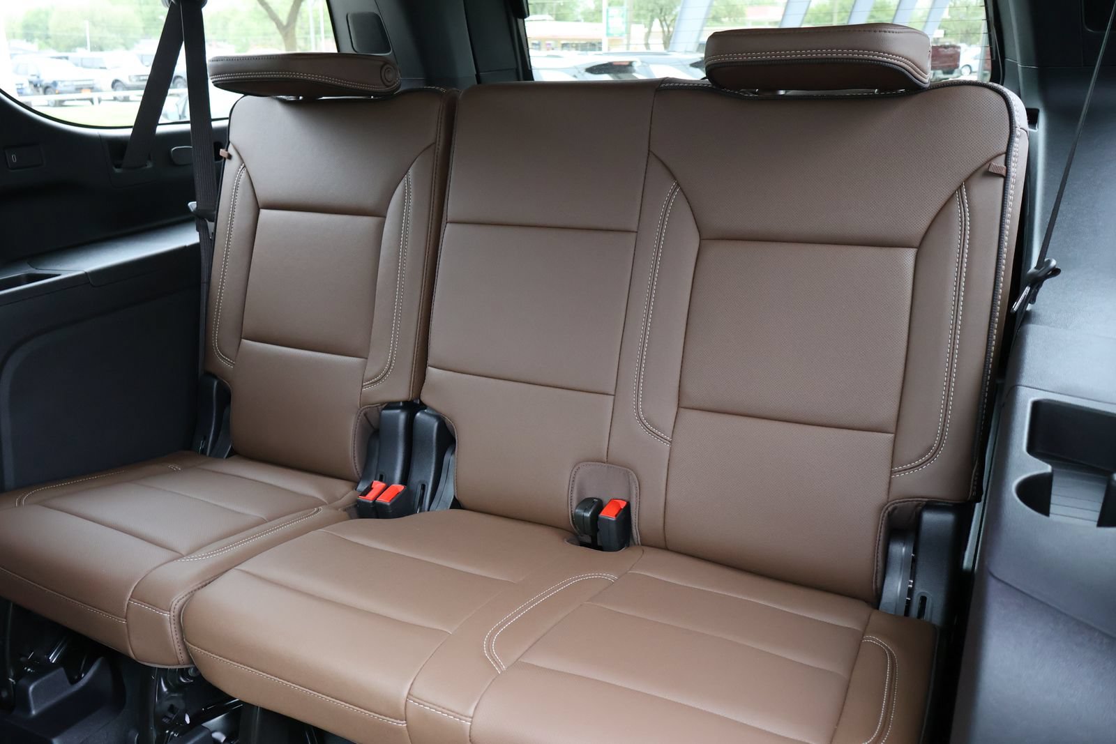 2026 Chevrolet Suburban High Country - Photo 7