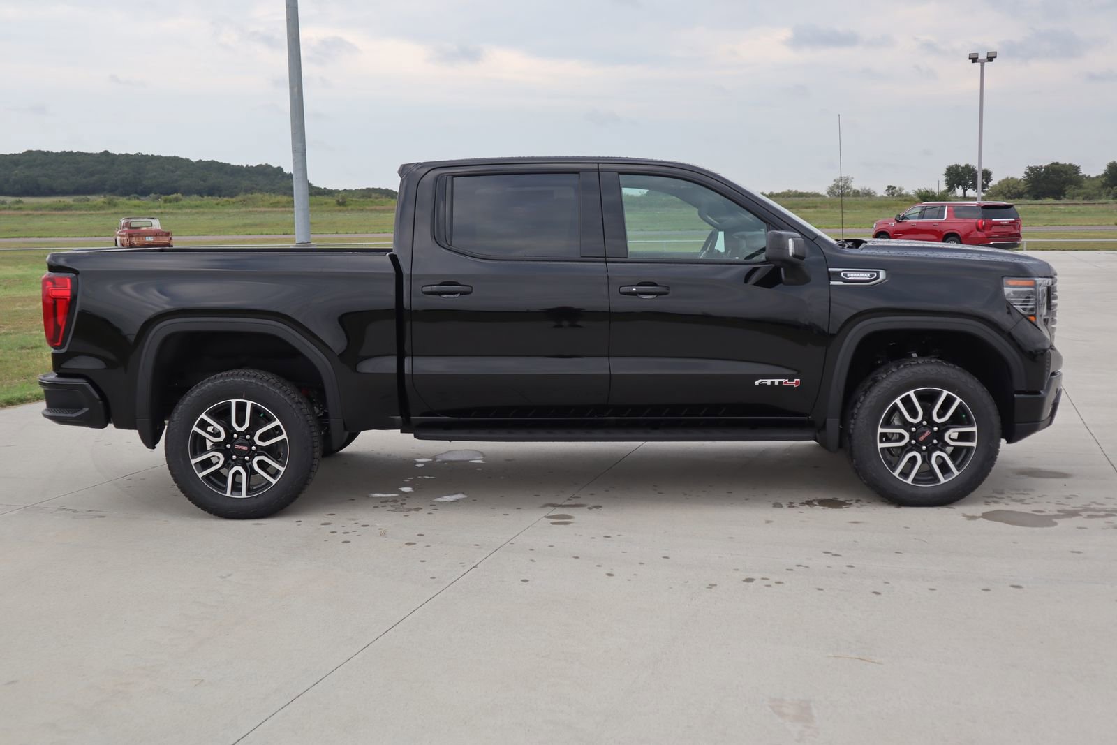 2026 Gmc Sierra 1500 AT4 photo 3