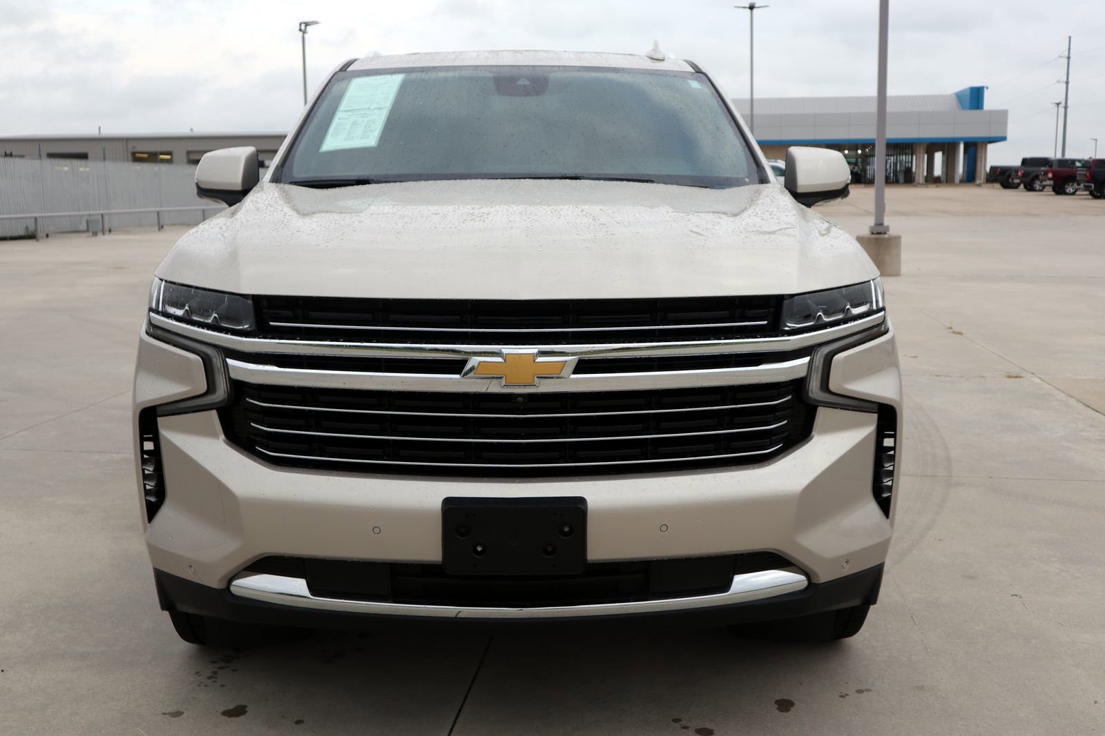 2023 Chevrolet Tahoe LT photo 2