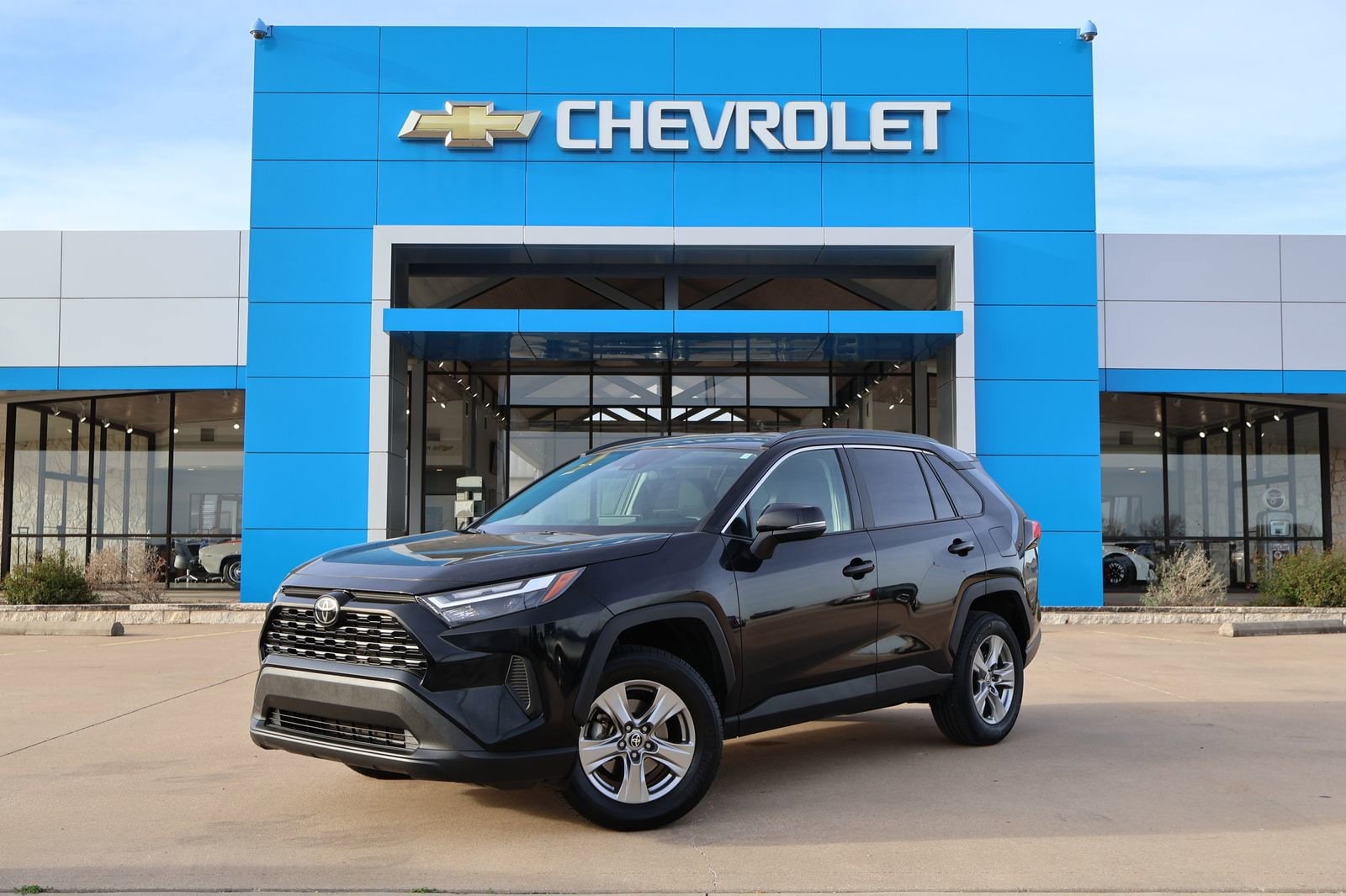 2024 Toyota RAV4 XLE AWD's photo