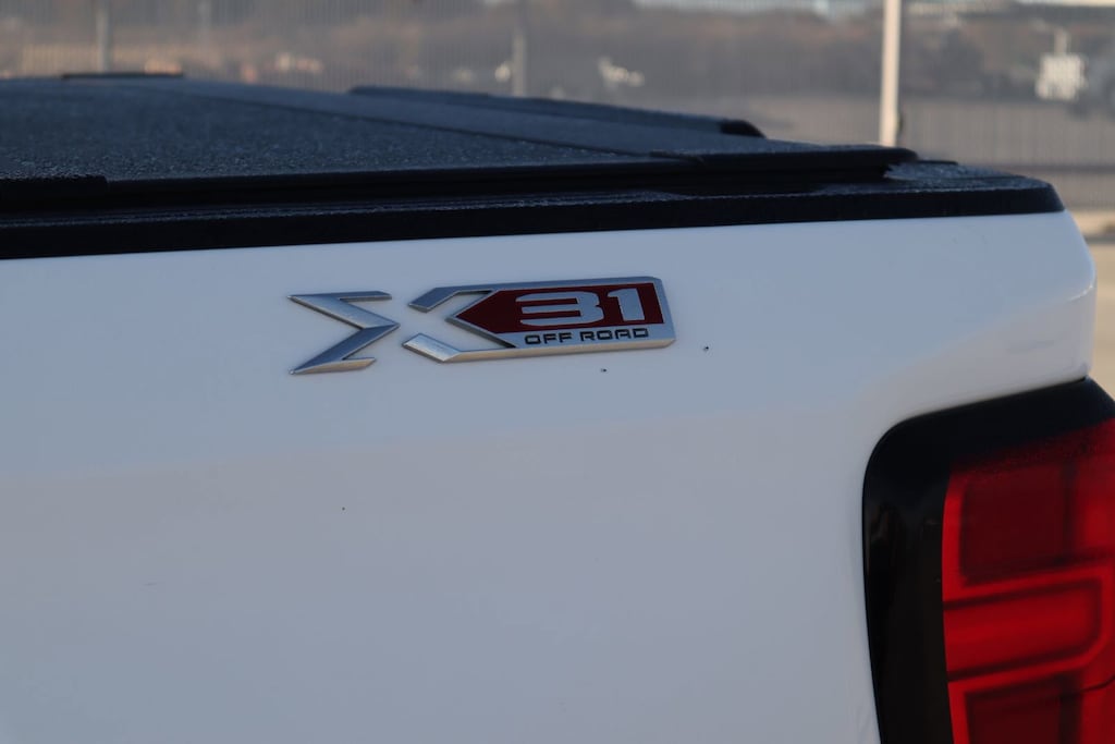 Used 2020 GMC Sierra 1500 SLT Truck