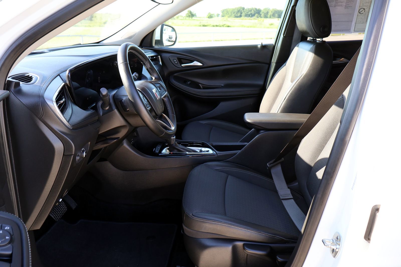 2025 Buick Encore GX Preferred - Photo 15