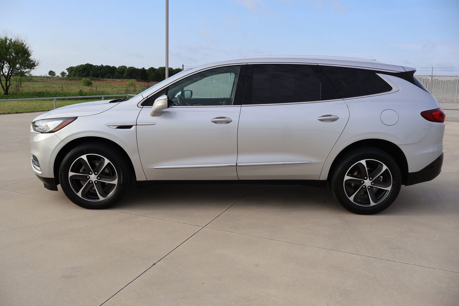 Used 2021 Buick Enclave Essence with VIN 5GAERBKW6MJ209849 for sale in Bowie, TX