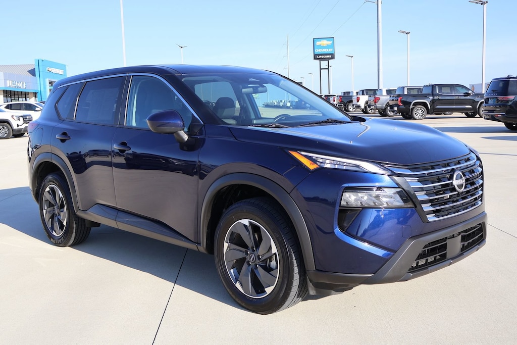 Used 2024 Nissan Rogue SV