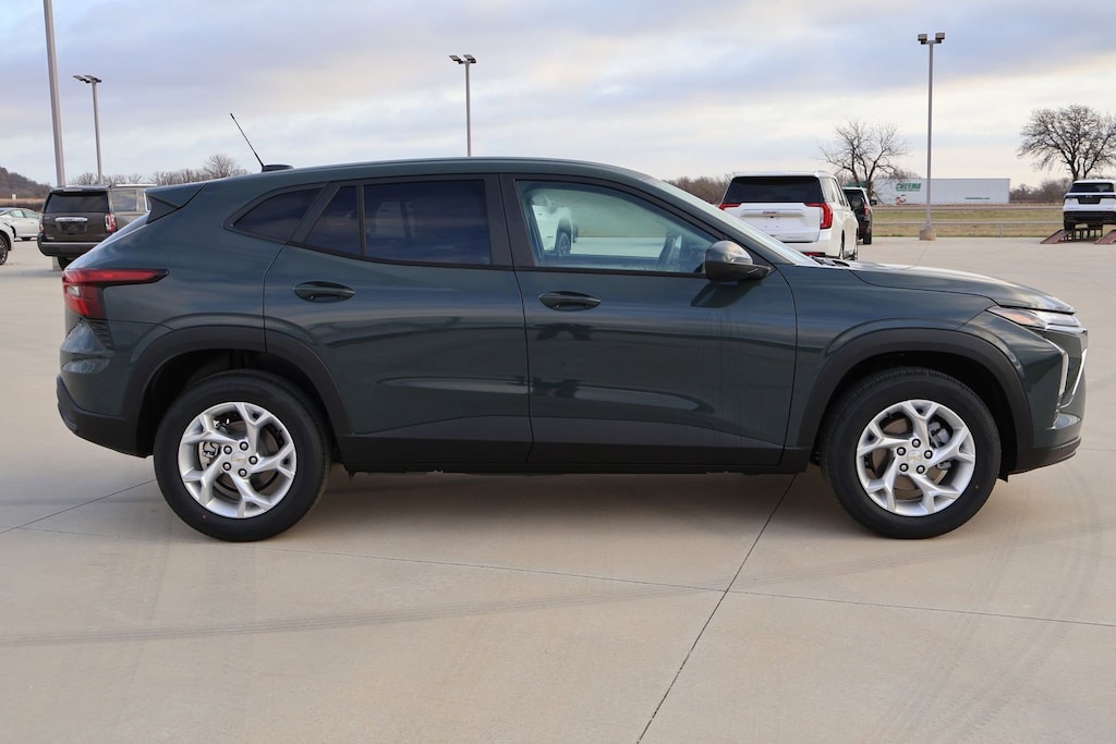 New 2026 Chevrolet Trax LS SUV