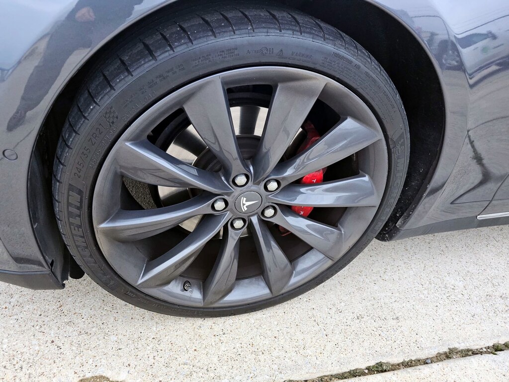 Used 2015 Tesla Model S P85D Sedan