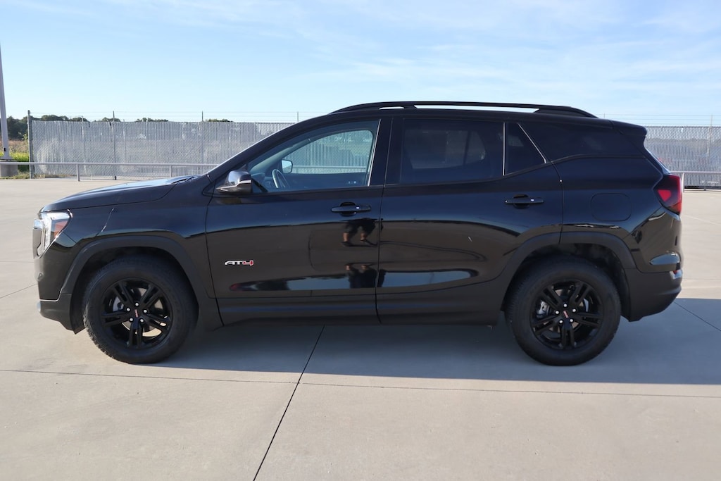Used 2023 GMC Terrain AT4 SUV